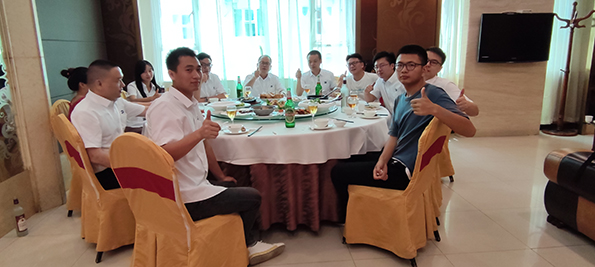 公司聚餐活动